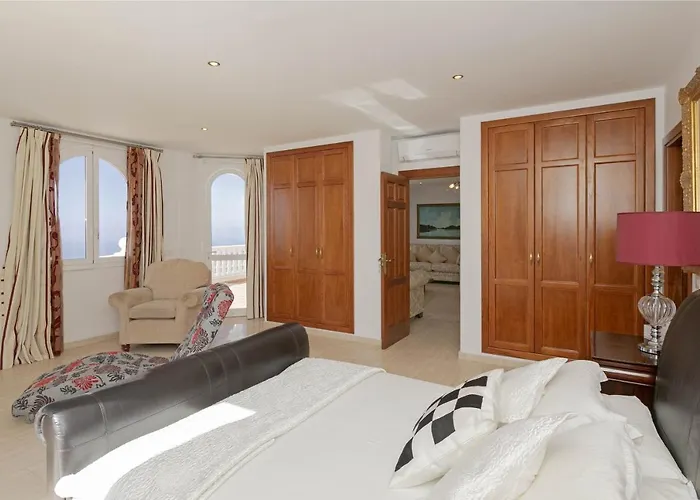 Panoramica Вилла Адехе